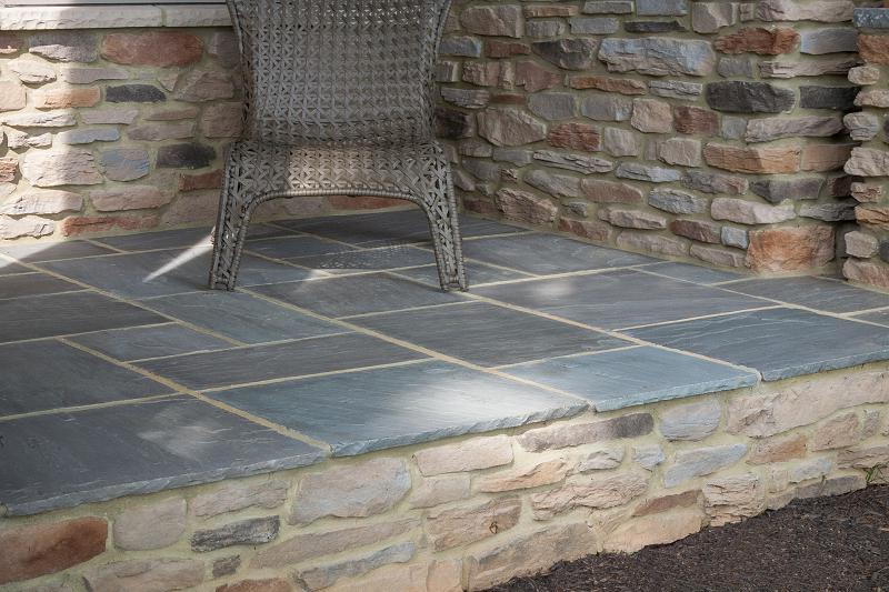 Old World Flagstone - Artisan Flagstone Appalachian Grey