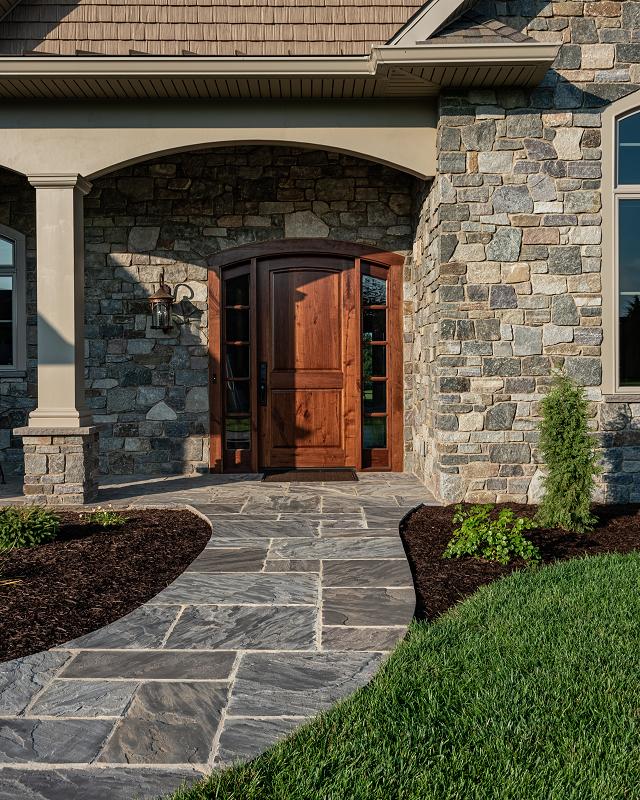 Old World Flagstone - Artisan Flagstone Sable