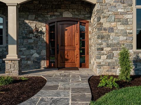 Old World Flagstone - Artisan Flagstone Sable
