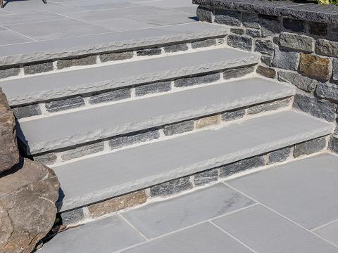 Old World Flagstone - Signature Treads Oceanside