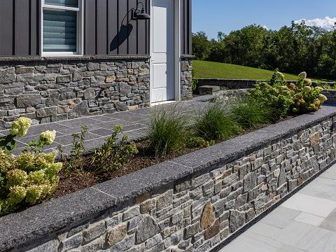 Old World Flagstone - Signature Treads Midnight