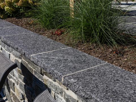 Old World Flagstone - Signature Treads Midnight