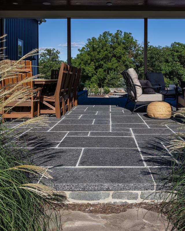 Old World Flagstone - Signature Flagstone Midnight