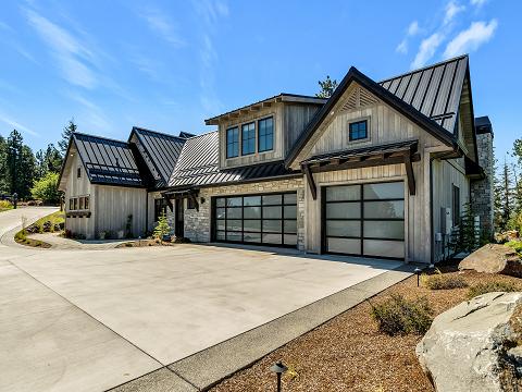Cultured Stone - Sculpted Ashlar Silver Shore