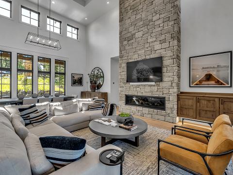 Cultured Stone - Sculpted Ashlar Silver Shore