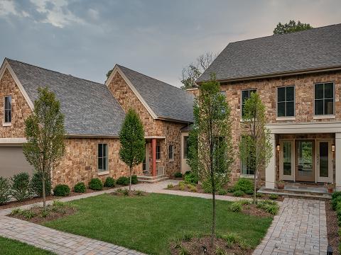 Old World Stone Veneer - Rustic Ashlar Granite Falls