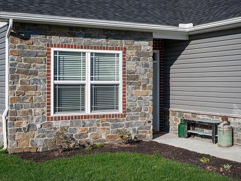 Old World Stone Veneer - Ledgestone Cortland