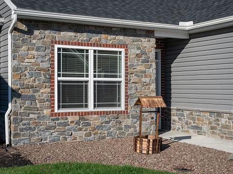 Old World Stone Veneer - Ledgestone Cortland
