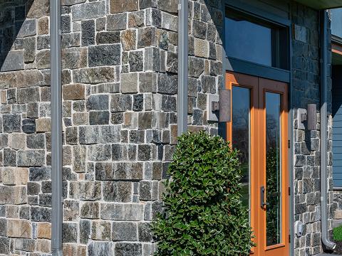 Old World Stone Veneer - Rustic Ashlar Winter Harbor