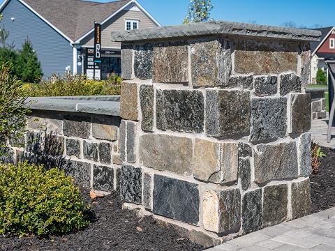 Old World Stone Veneer - Rustic Ashlar Winter Harbor