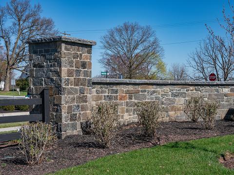Old World Stone Veneer - Rustic Ashlar Winter Harbor
